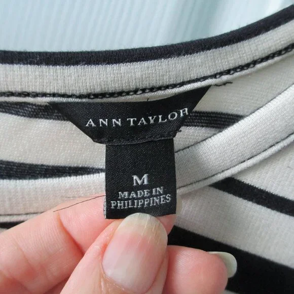 Ann Taylor shift dress - Picture 3 of 5